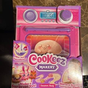 Cookeez Makery Cinnamon & Toasty Treatz Pink Oven and Toaster Set